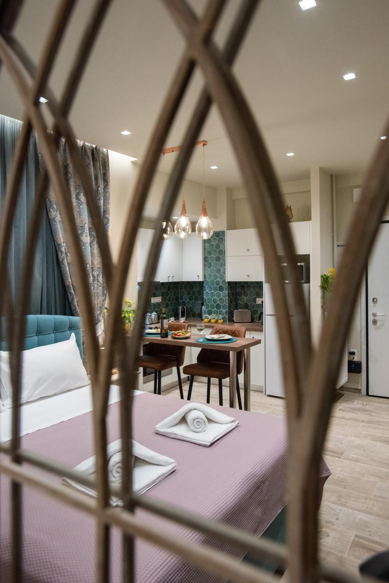 אתונה Blue Ark Romantic Studio Under Acropolis מראה חיצוני תמונה
